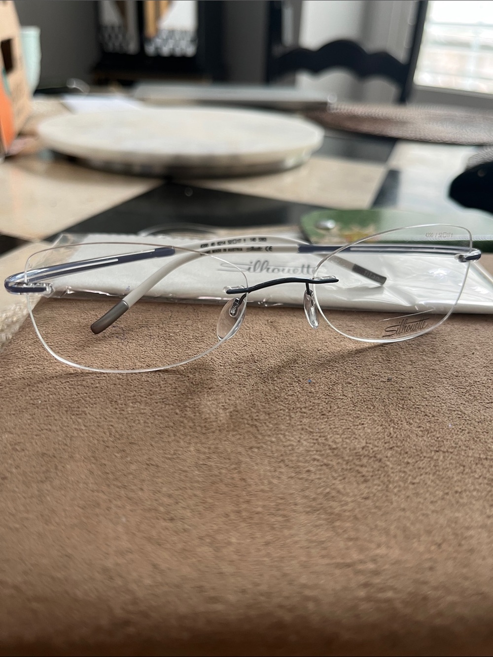 Silhouette 4390 Rimless Titanium wrap frame w ice blue, White/blue/clear Temples